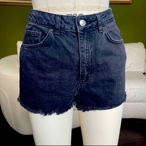 TopShop Moto Mom/ Jean Shorts (FADED BLACK) Size 6